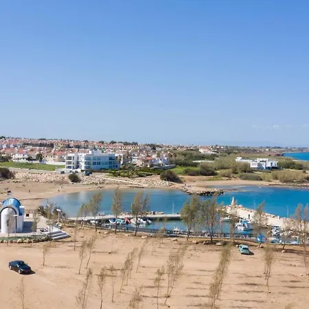 Appartement Trident 4 Paralímni