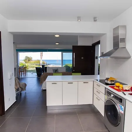 Trident 4 פאראלימני