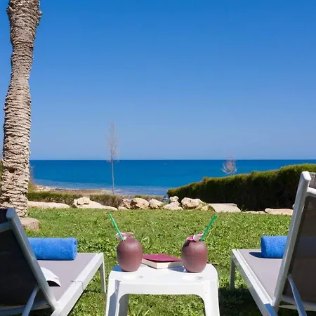 Trident 4 דירה *