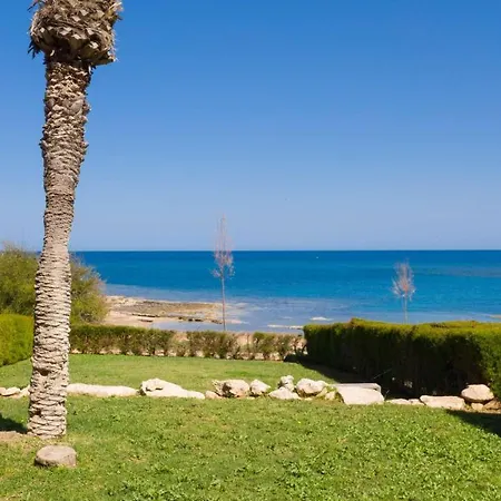 Trident 4 Appartement Paralímni