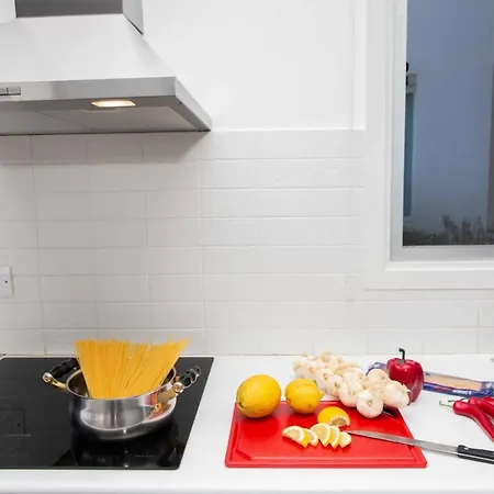 Trident 4 דירה *